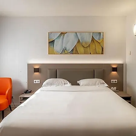 Tambourin Hotell