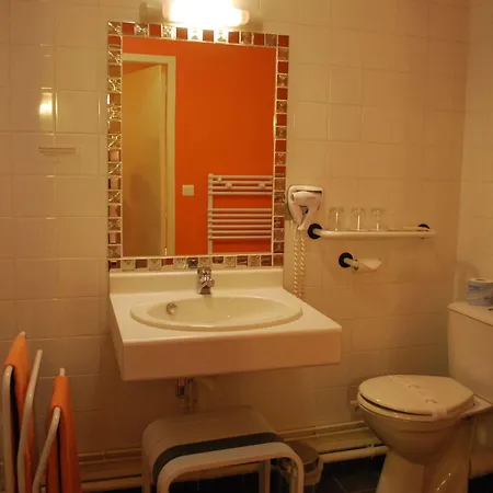 Hotel Tambourin 3*
